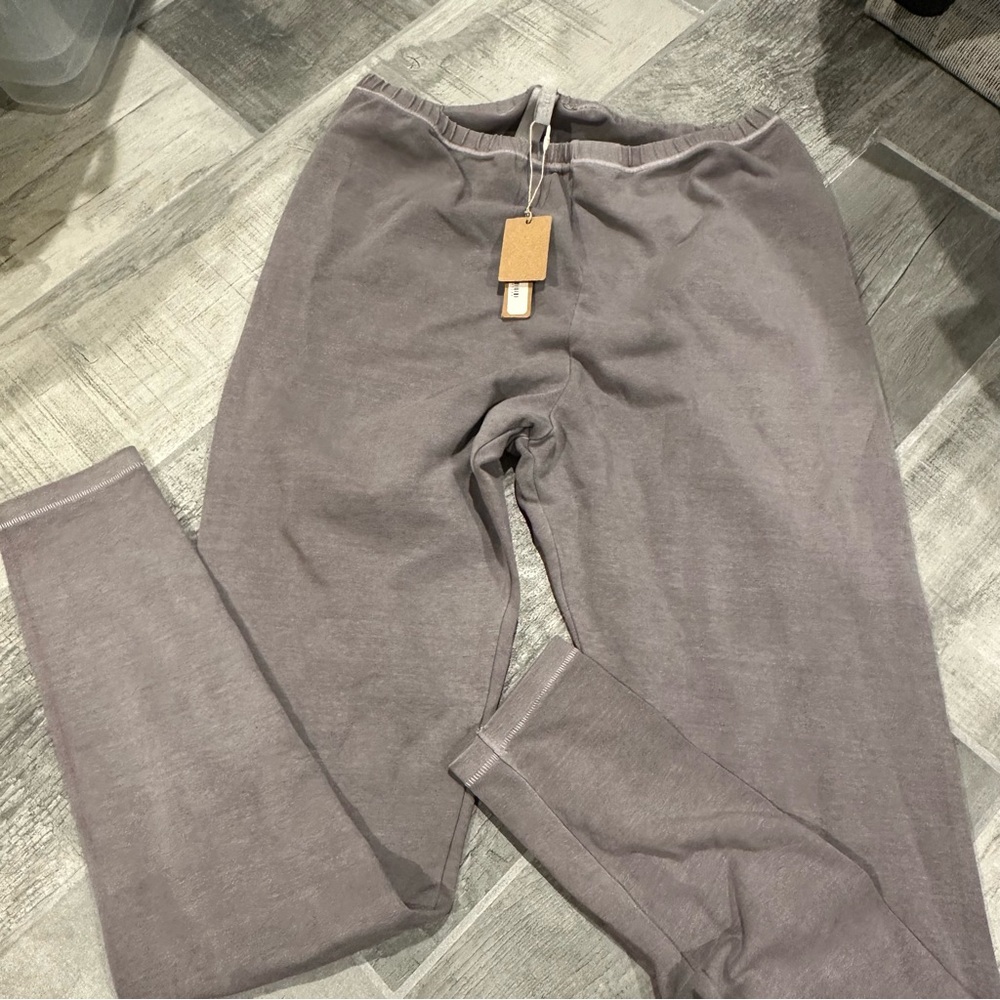 NEW Women's SKIMS Leggings - Gray